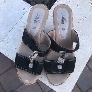 Azura Italian Wedges size 39